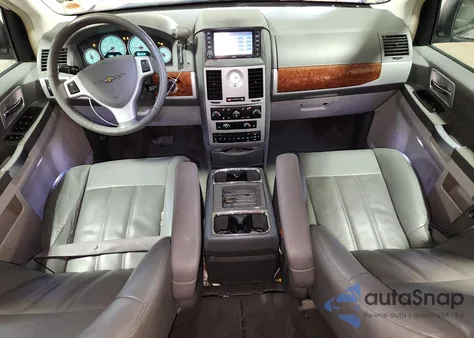 2008 Chrysler Town & Country Touring из США, поврежденный, VIN 2A8HR54P18R837962